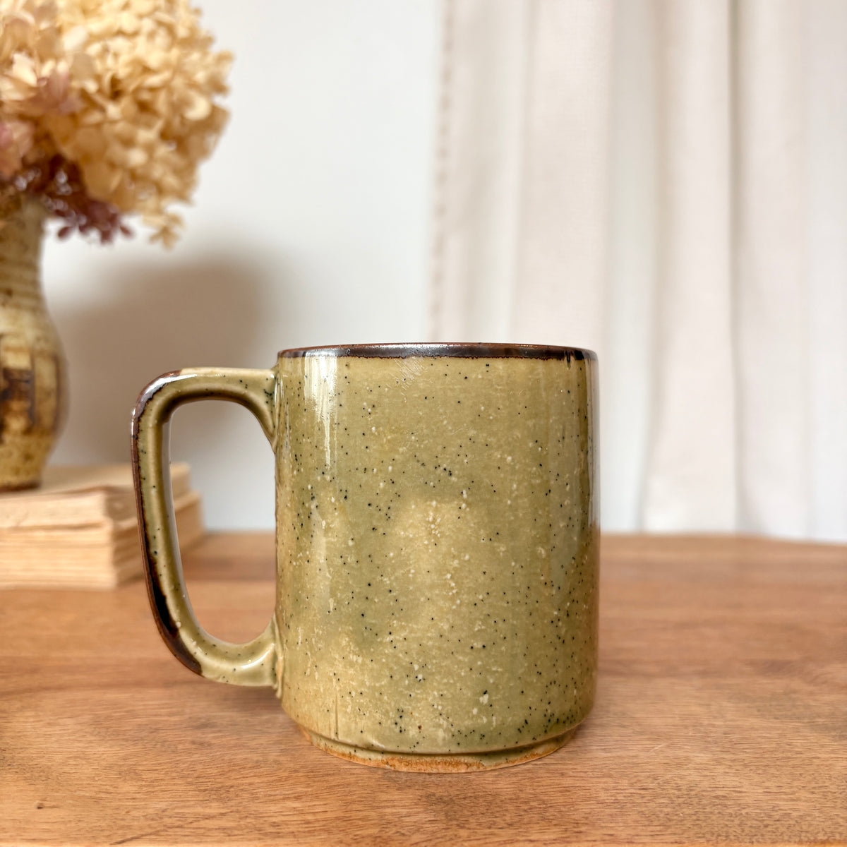 tasse fleurs rétro