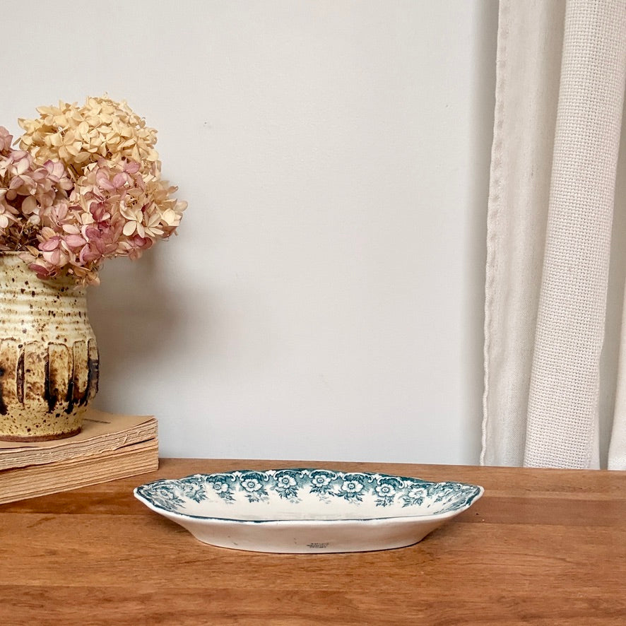 Assiette ovale antique