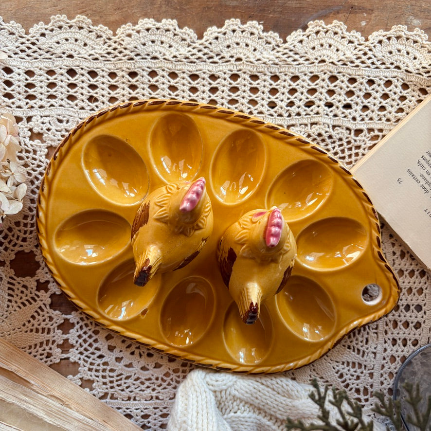 Ceramic egg tray