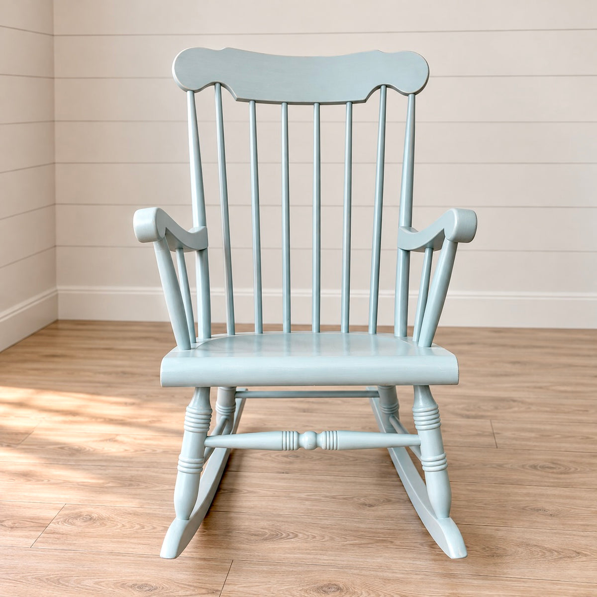 Chaise berçante bleue