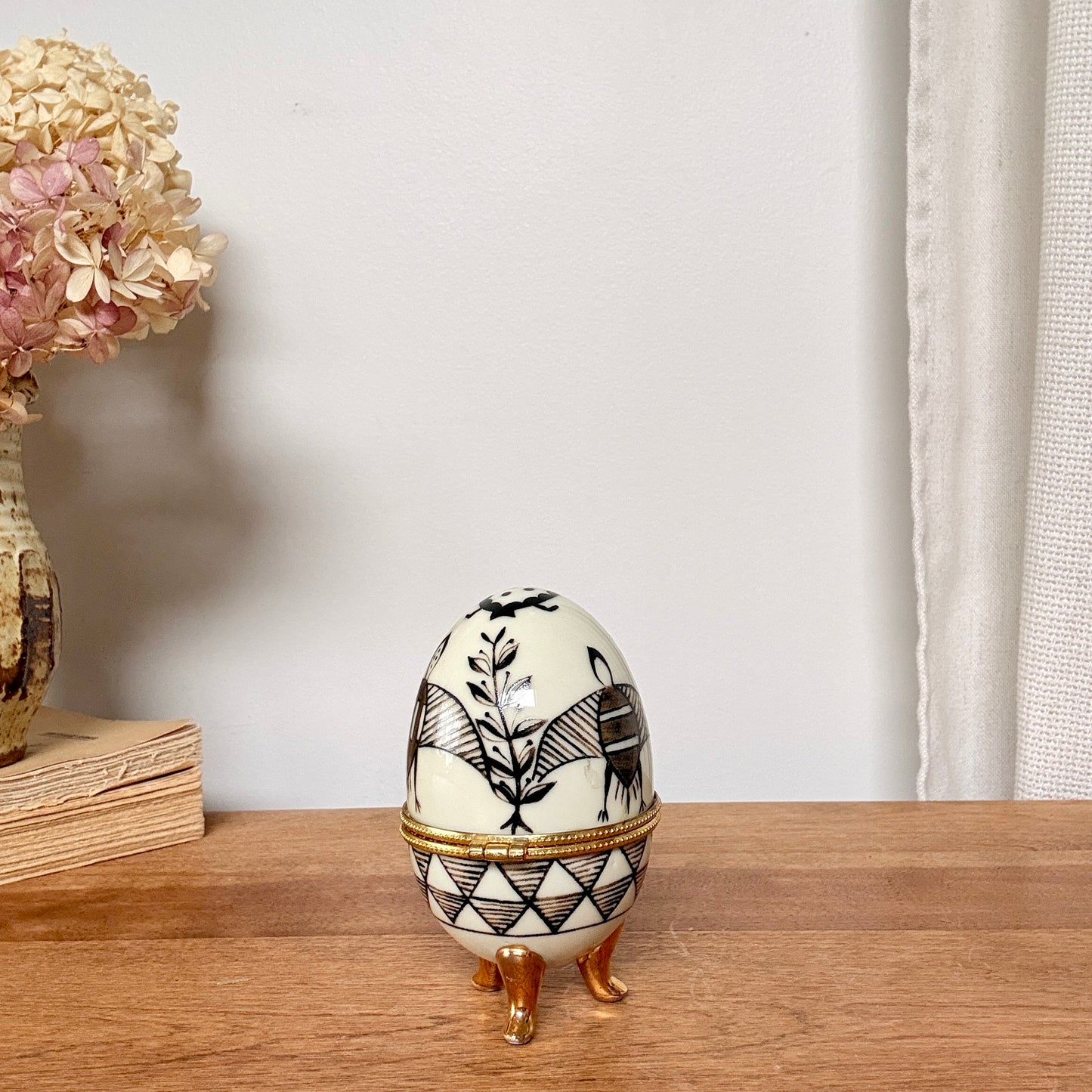 Coffret oeuf en porcelaine