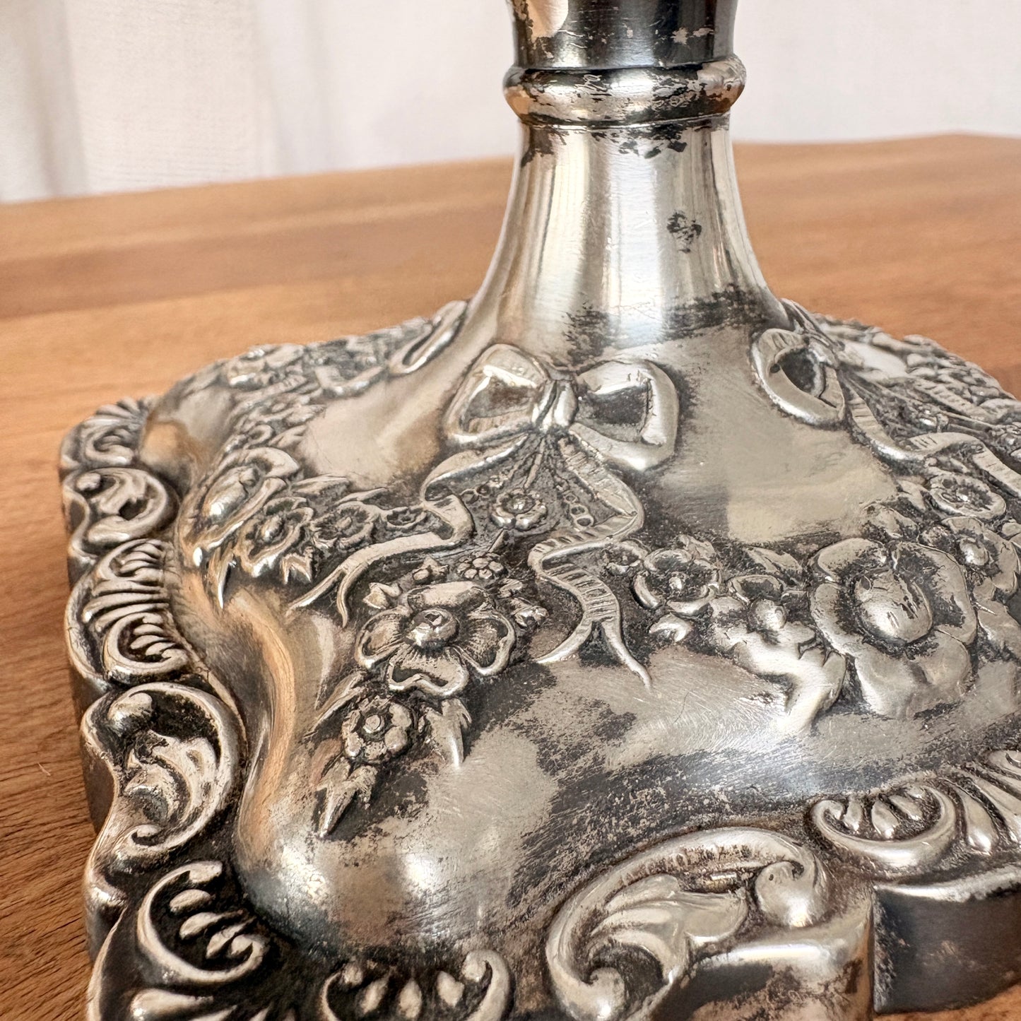 Bougeoir de style néo-baroque