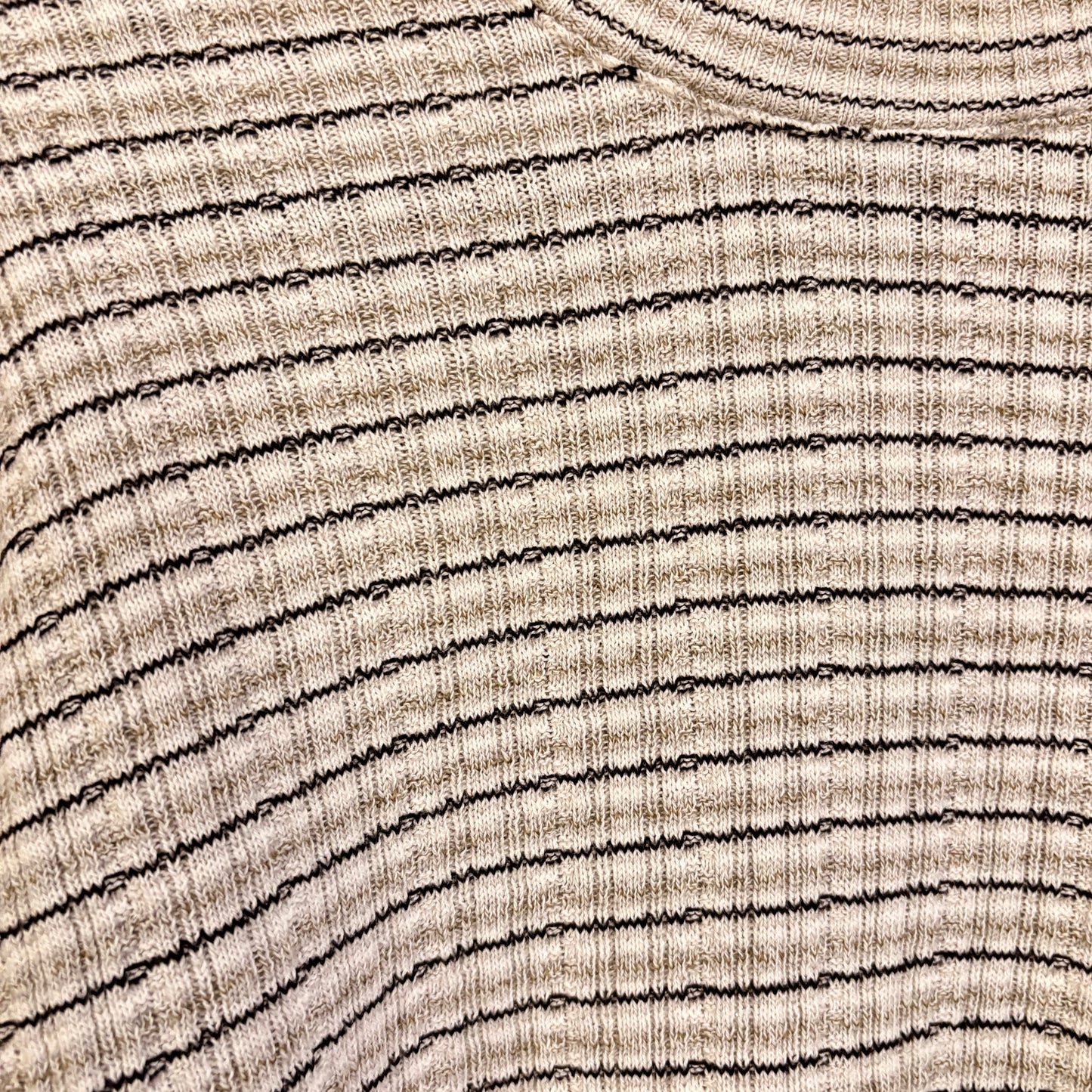 Tricot léger à rayures