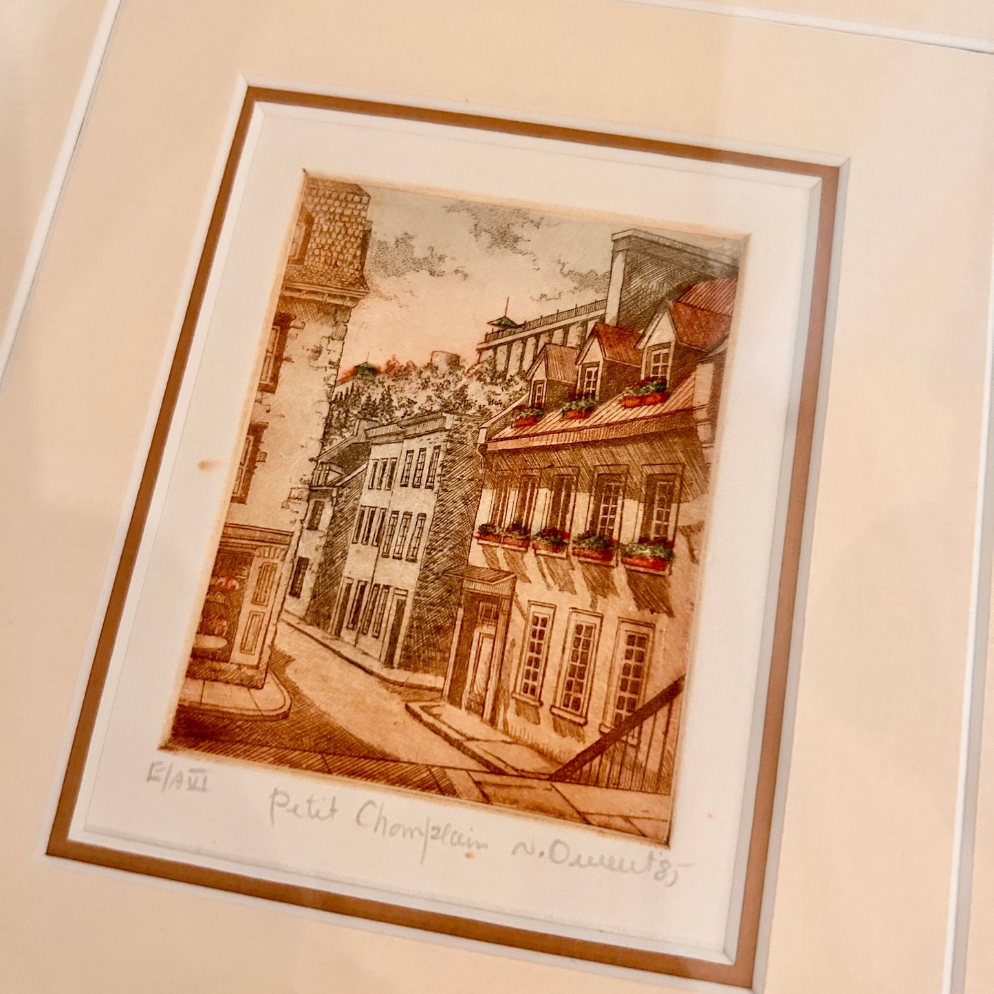 Vintage frame - Petit Champlain