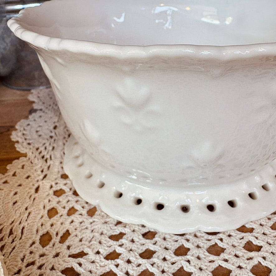 Lace bowl