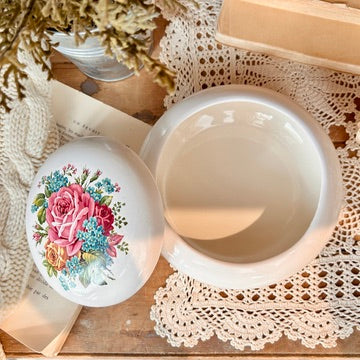 Coffre à bijoux en céramique