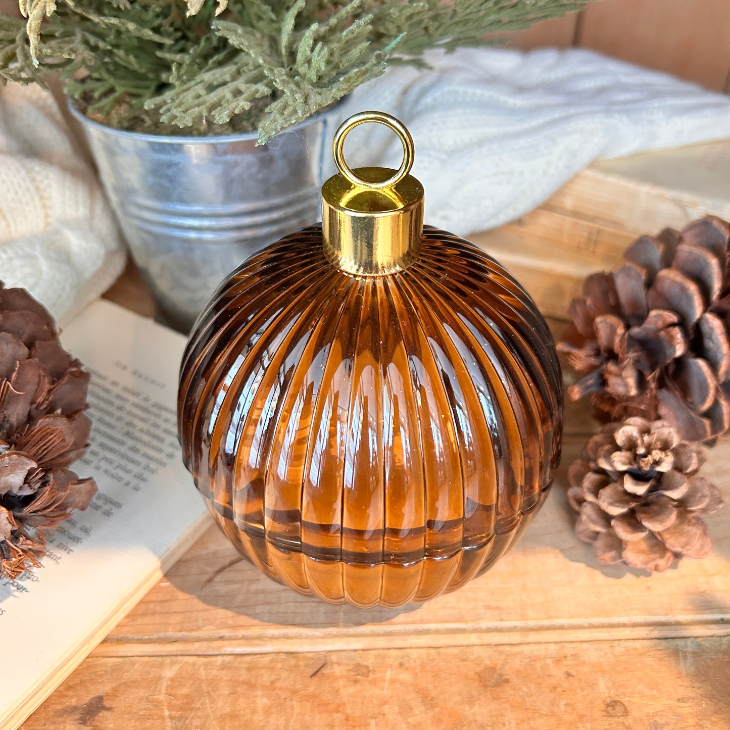 Christmas candle - Apple cinnamon