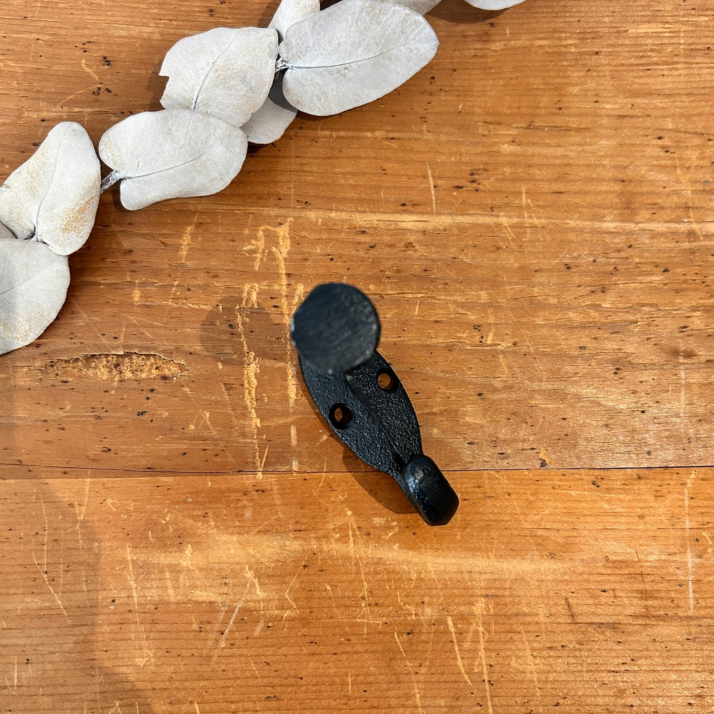 Crochet clou en fonte - noir