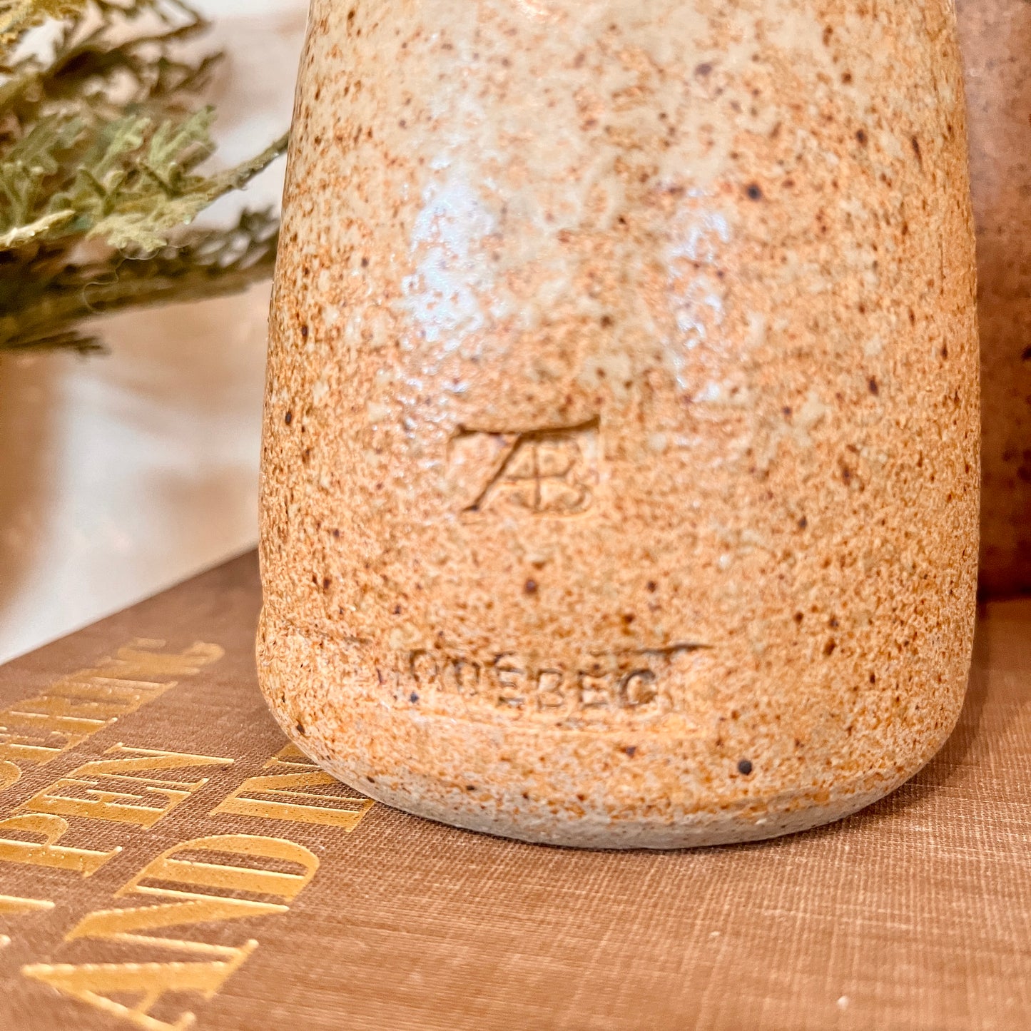 Bouteille en grès vintage