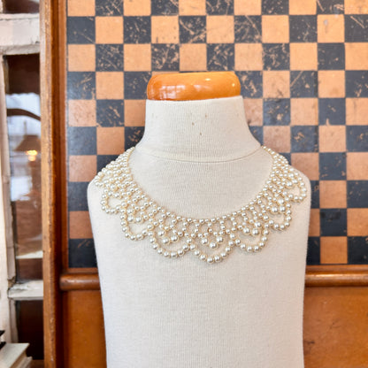 Collier dentelle de perles