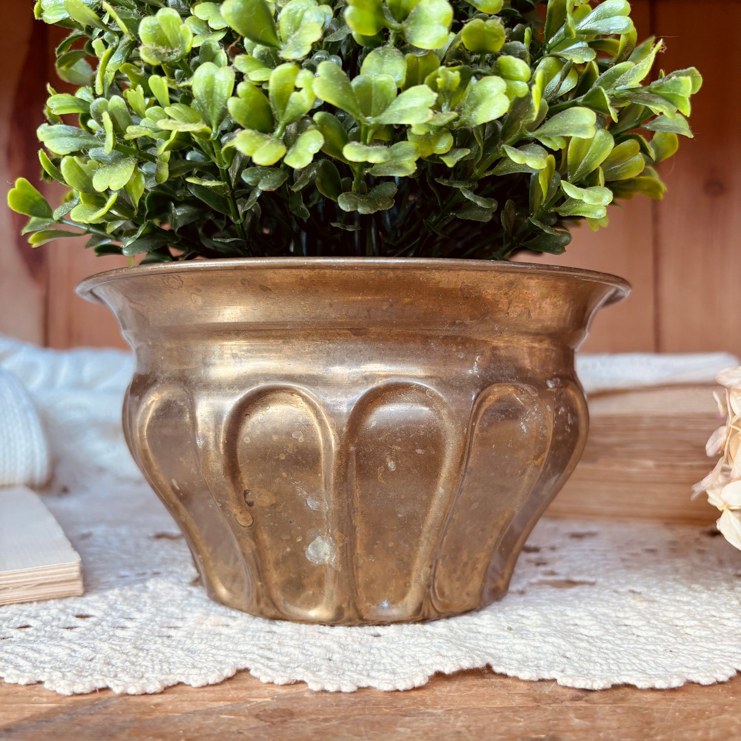 Petit cache-pot en laiton