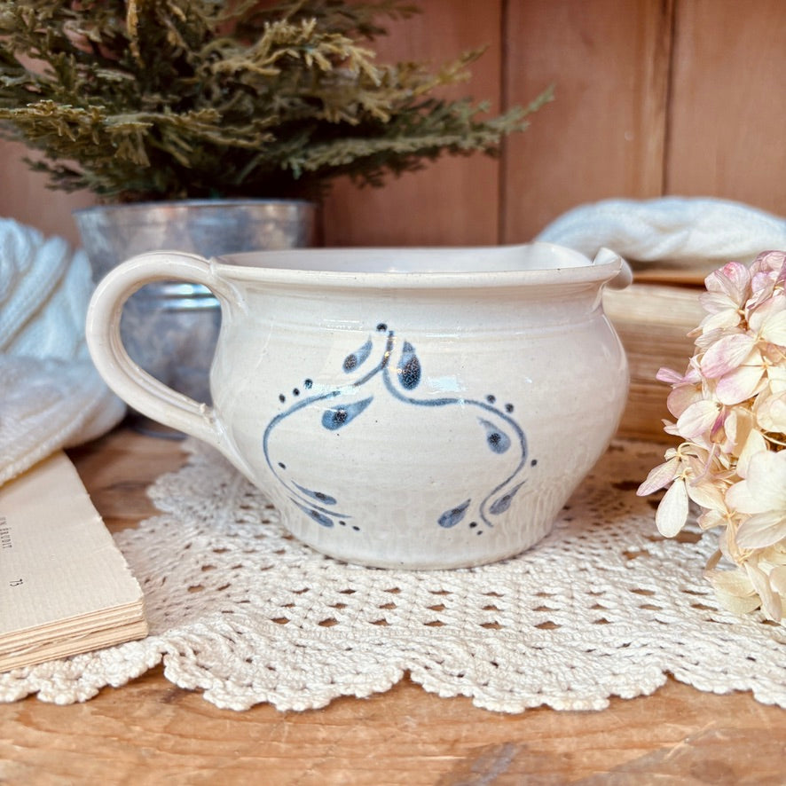 Stoneware gravy boat