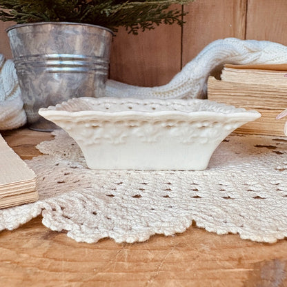 Lace bowl