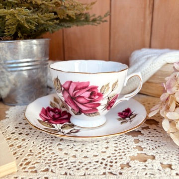 English Queen Anne Mug - 50s