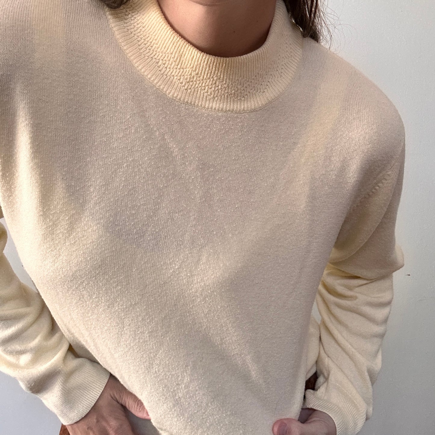 Lightweight turtleneck sweater