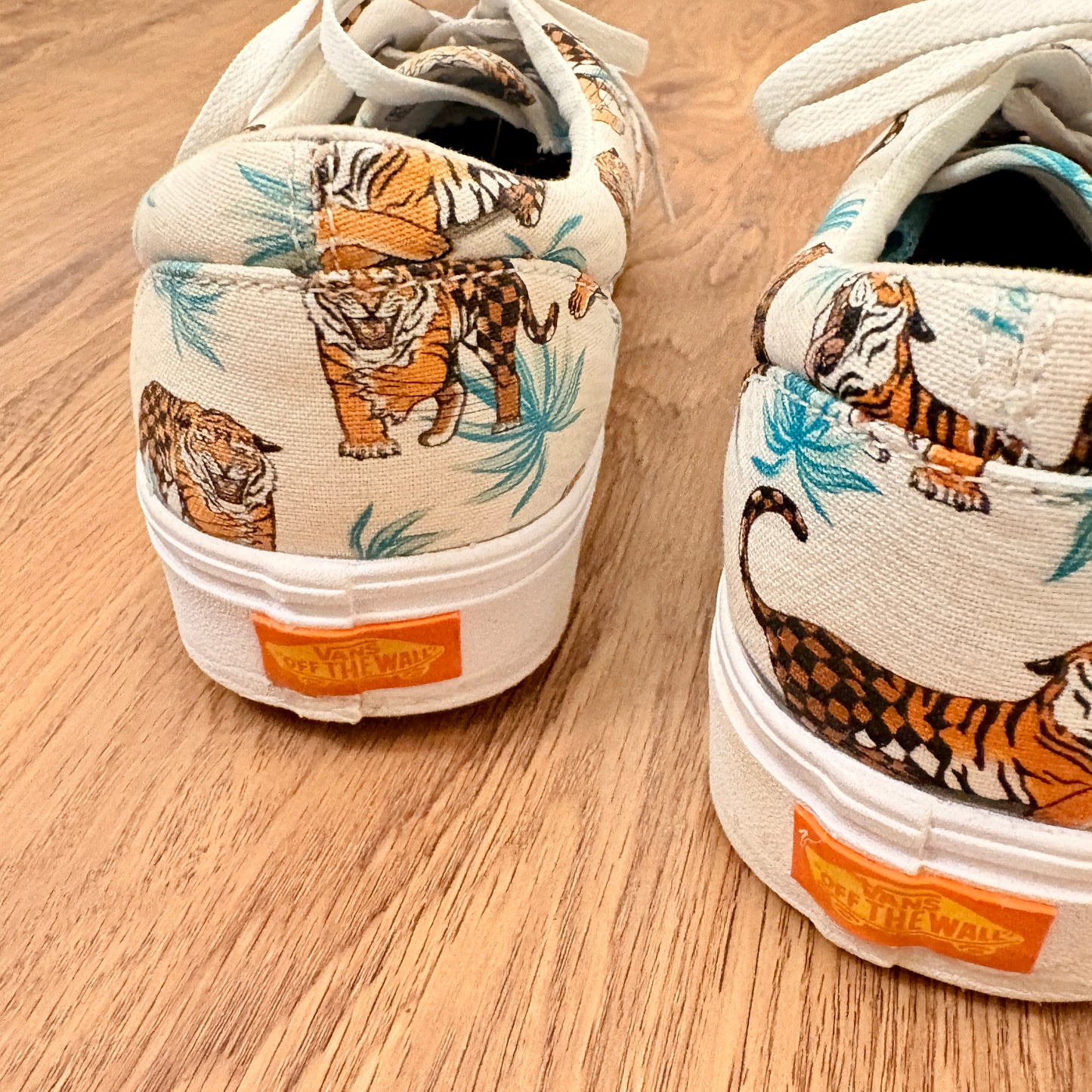 Souliers - Vans X Discovery