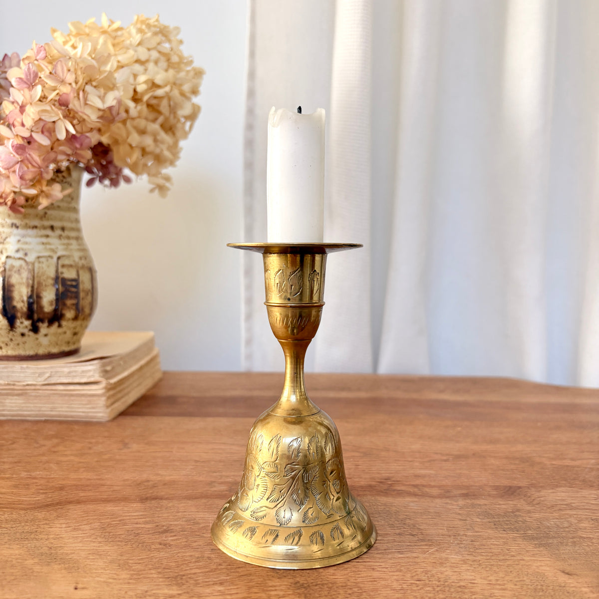 Bougeoir-cloche en laiton