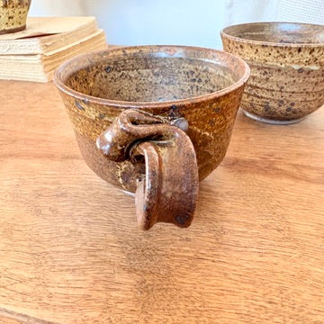 Petite tasse en grès
