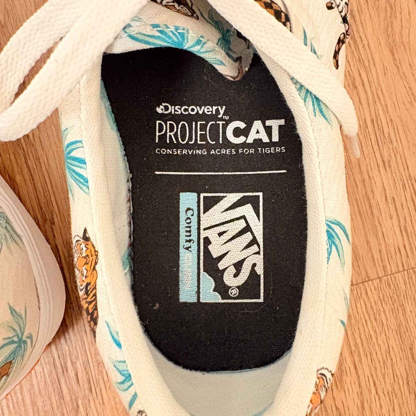 Souliers - Vans X Discovery