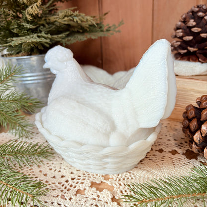 Coffret poule en Milkglass