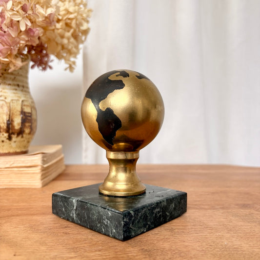 Globe-terrestre décoratif