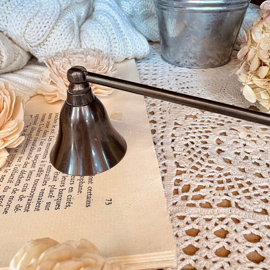 Éteignoir manche de bambou