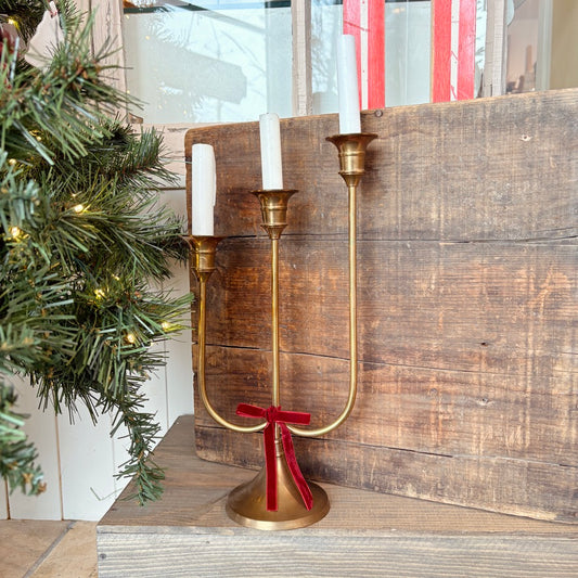 Three-branch candelabrum