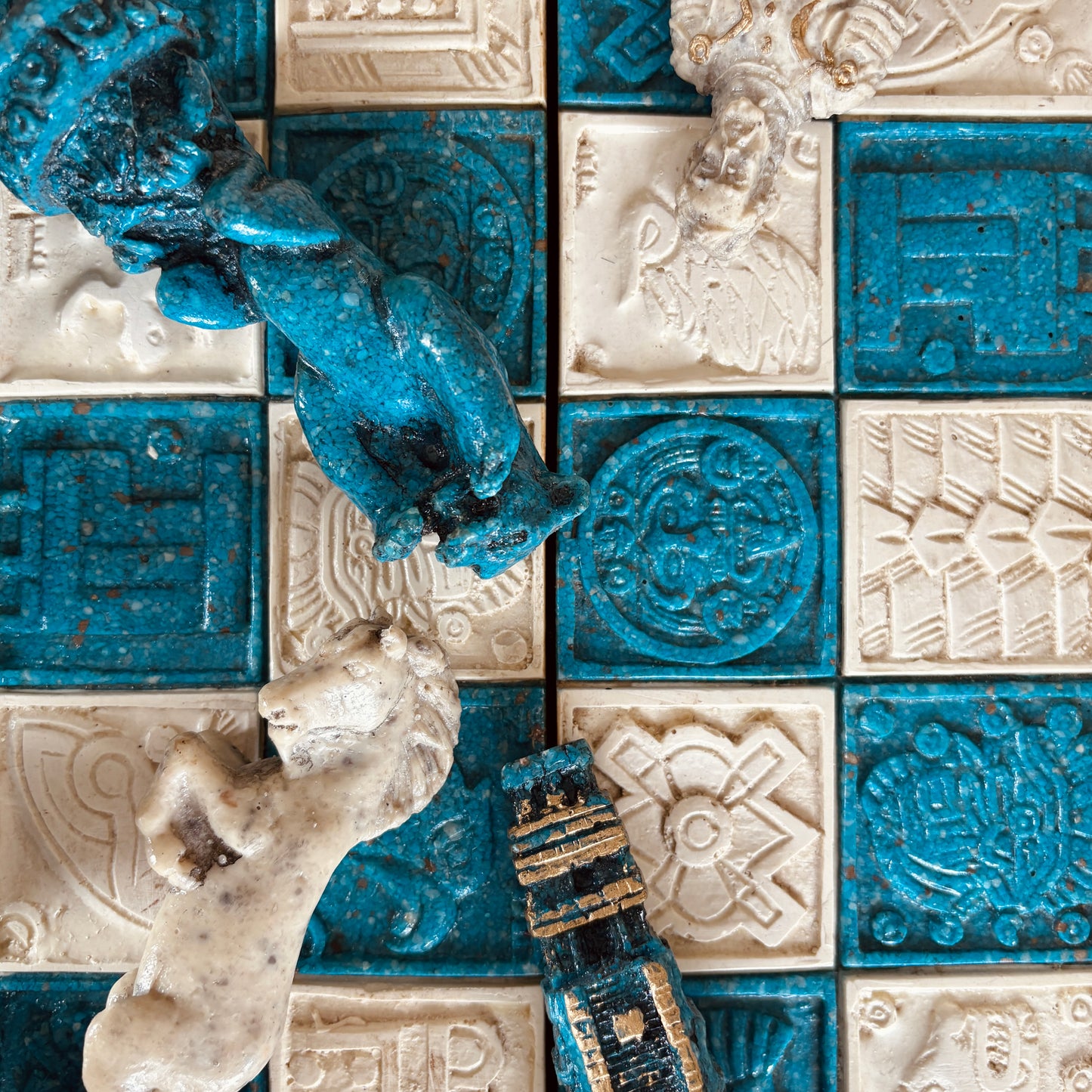 Aztec vs. Conquistadors Chess Game