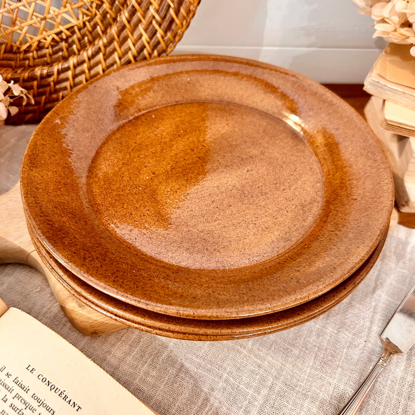 Stoneware plate