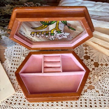 Wooden jewelry box