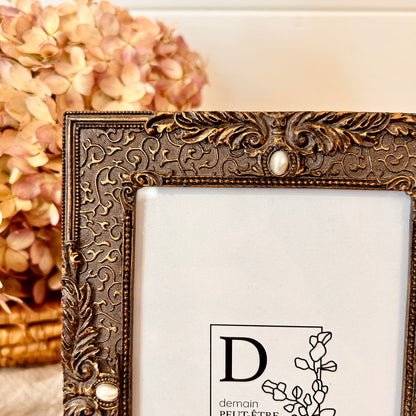 Bronze photo frame