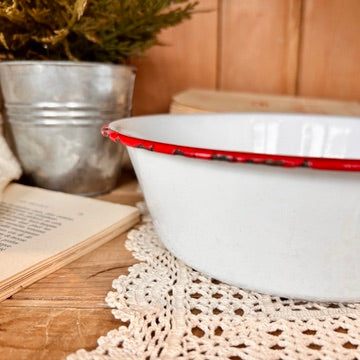 Enamel bowl