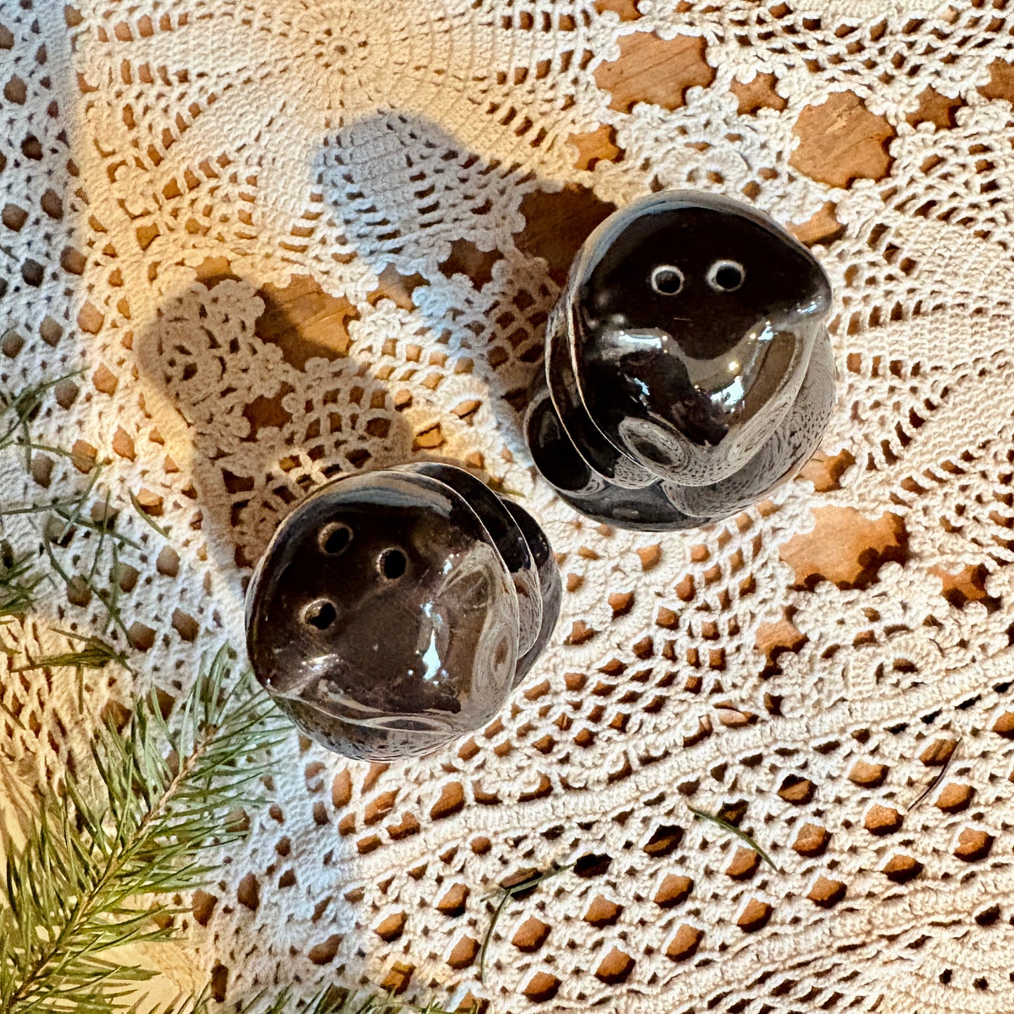 Salière et poivrière - Les chats noirs