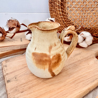 Stoneware creamer