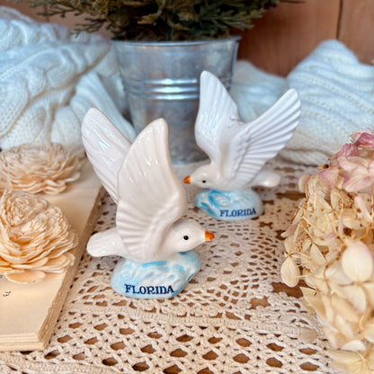 Seagull salt and pepper shaker