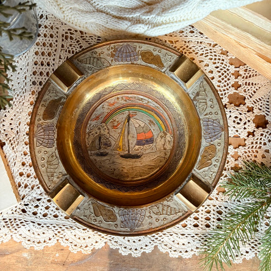 Bol en laiton - Les bateaux