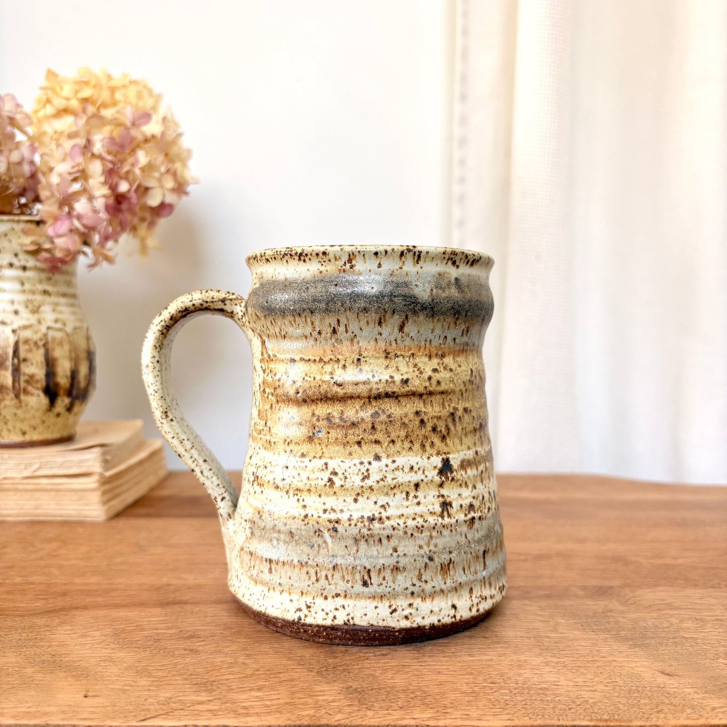 Grande tasse en grès