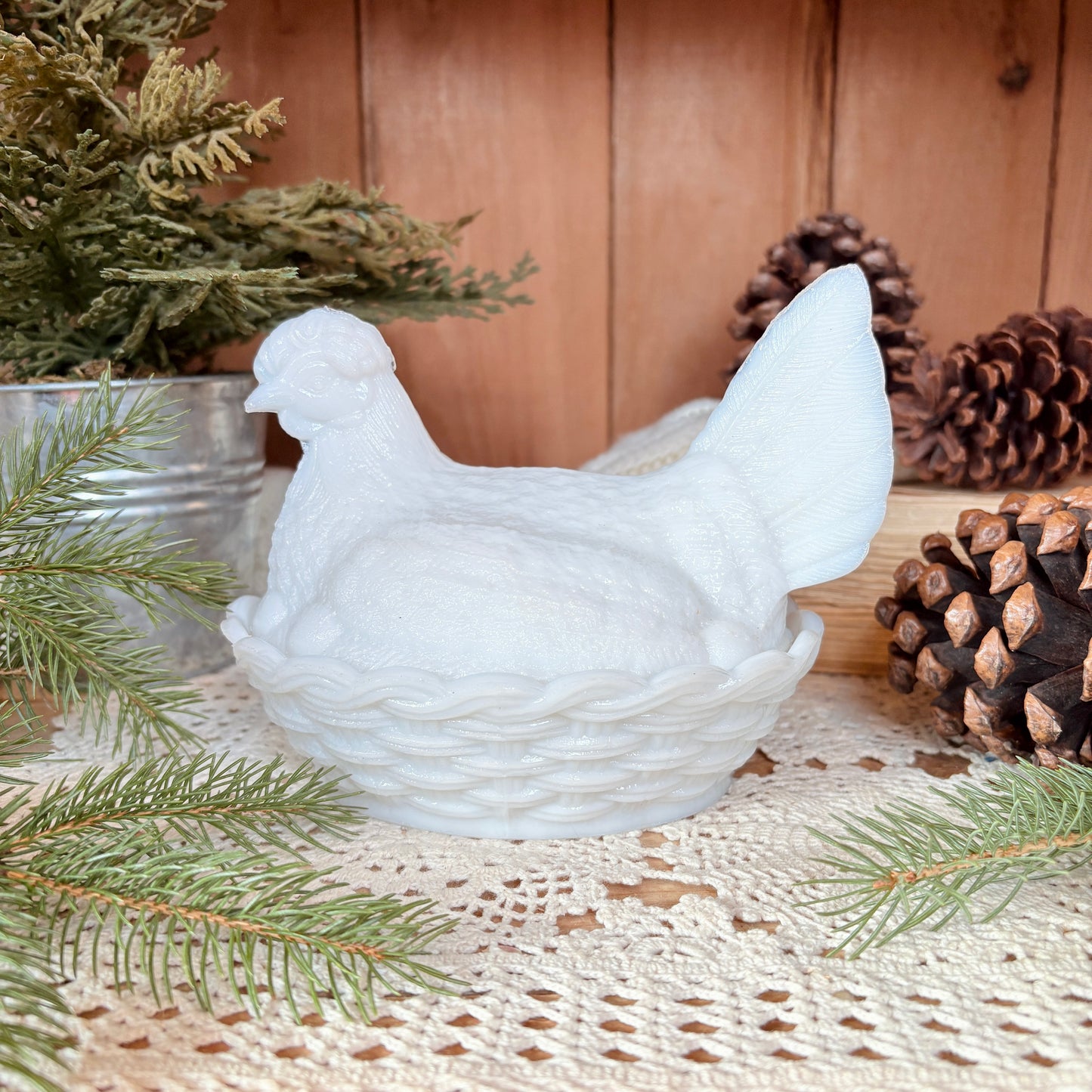 Coffret poule en Milkglass