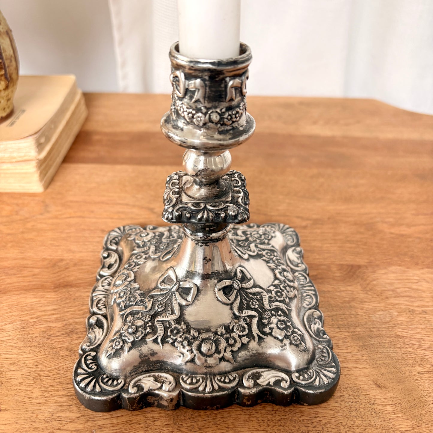 Bougeoir de style néo-baroque