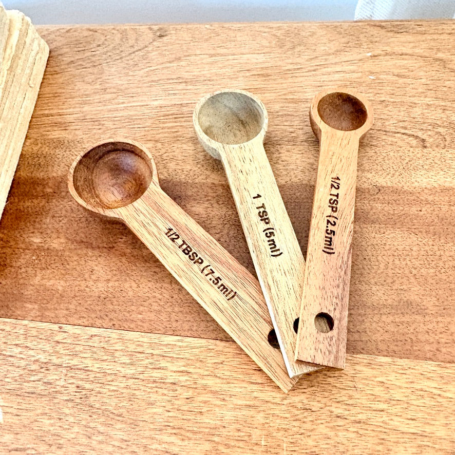 Trio de cuillères à mesurer en bois