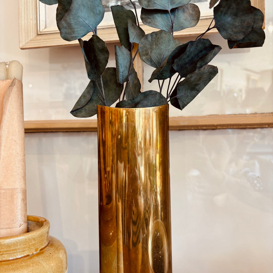 Vase minimaliste en laiton