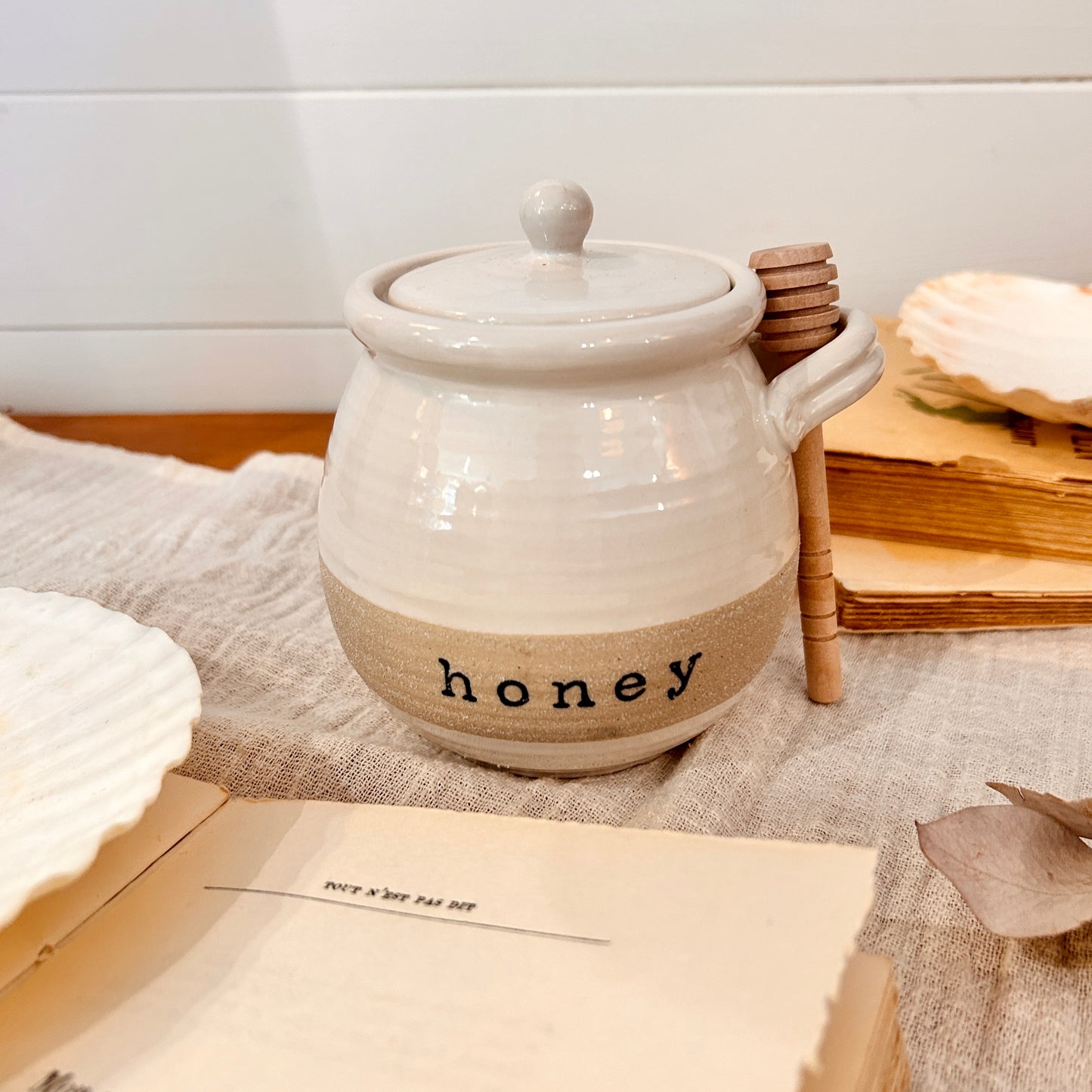 Honey pot