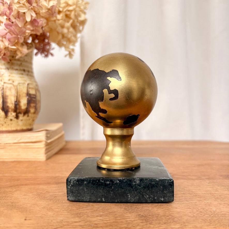 Globe-terrestre décoratif