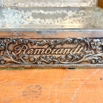 Rembrandt metal box