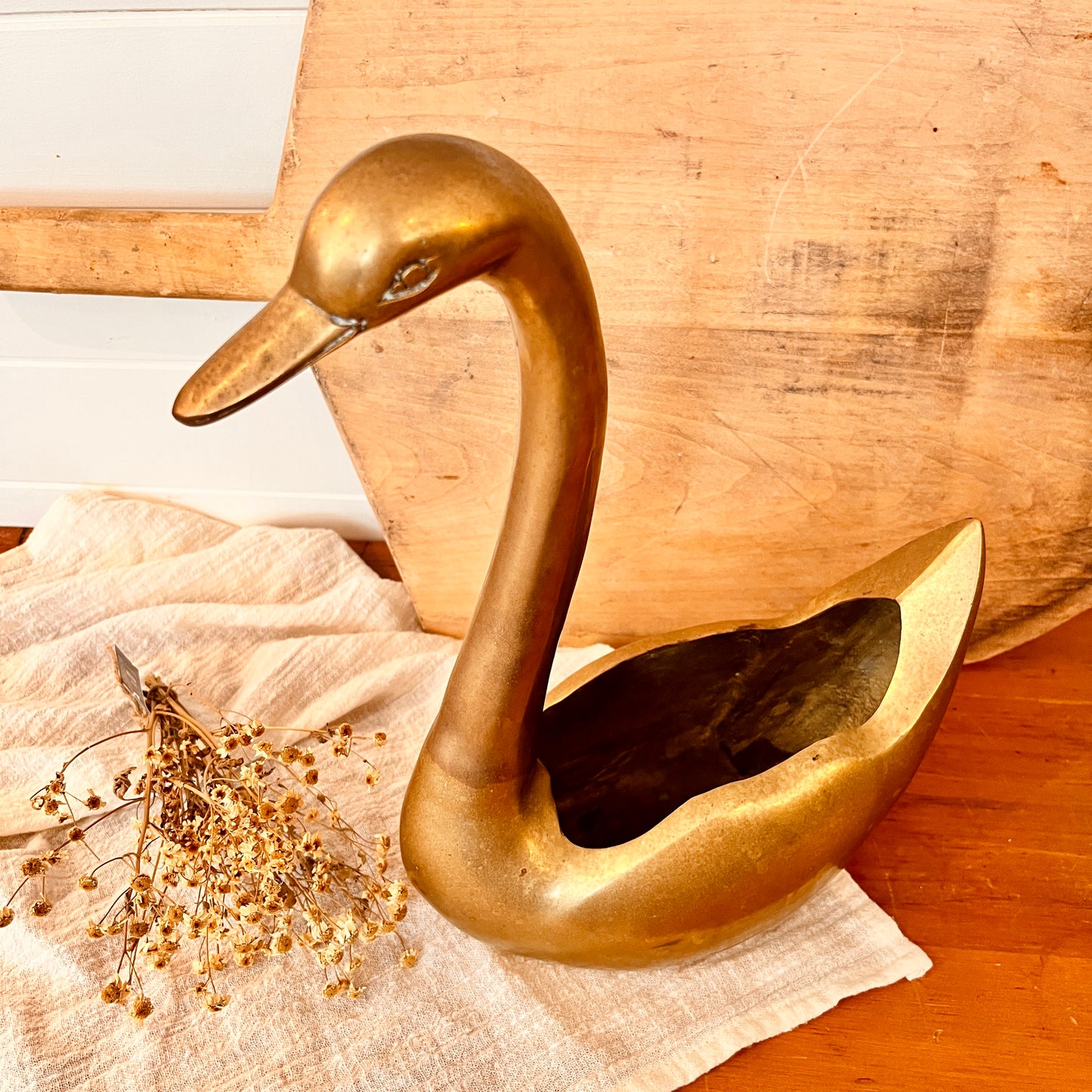 XL brass swan