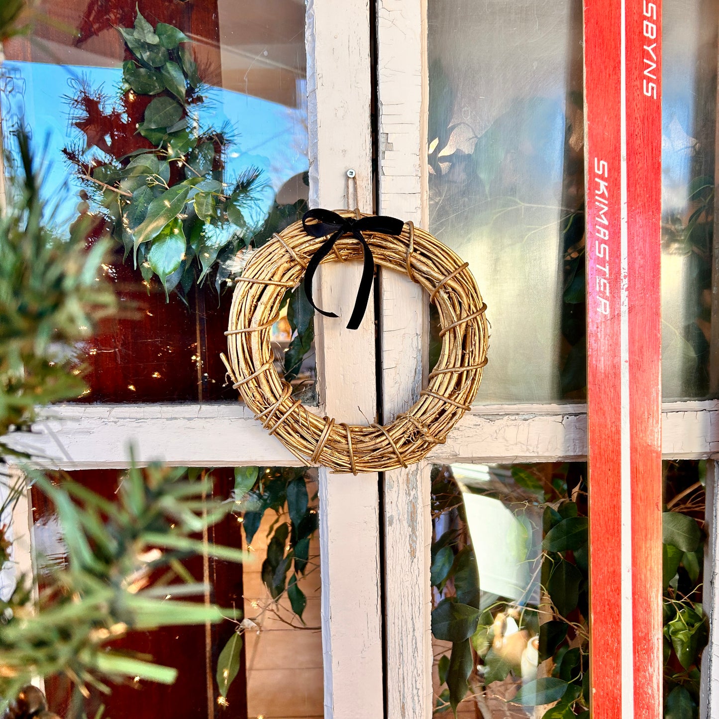 Christmas wreath - gold