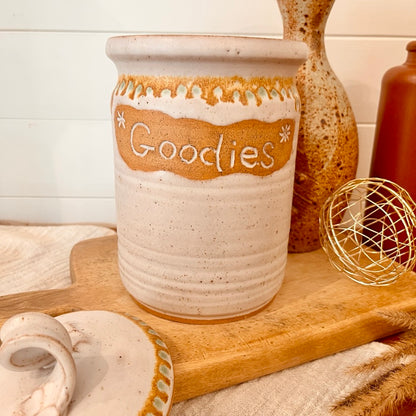 Stoneware jar - Goodies