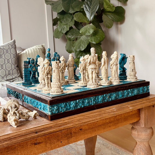 Aztec vs. Conquistadors Chess Game