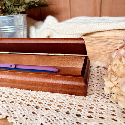 Coffre à crayons en bois