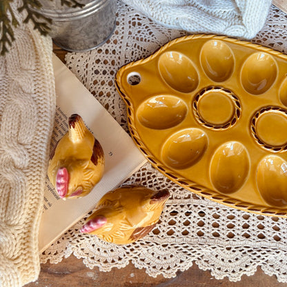 Ceramic egg tray